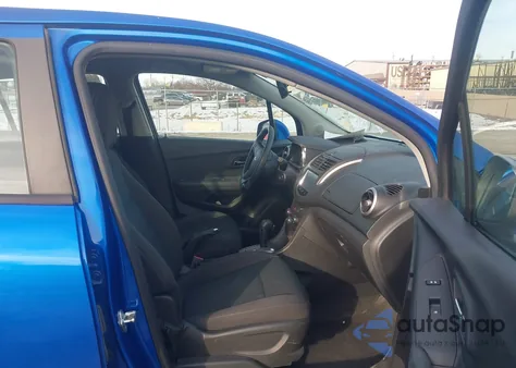 2016 Chevrolet Trax 1Ls z USA, uszkodzony, nr VIN KL7CJKSB9GB646766